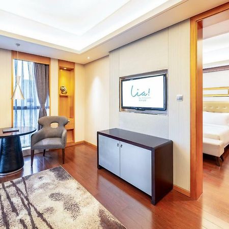 Lia! Chengdu Hotel Kültér fotó