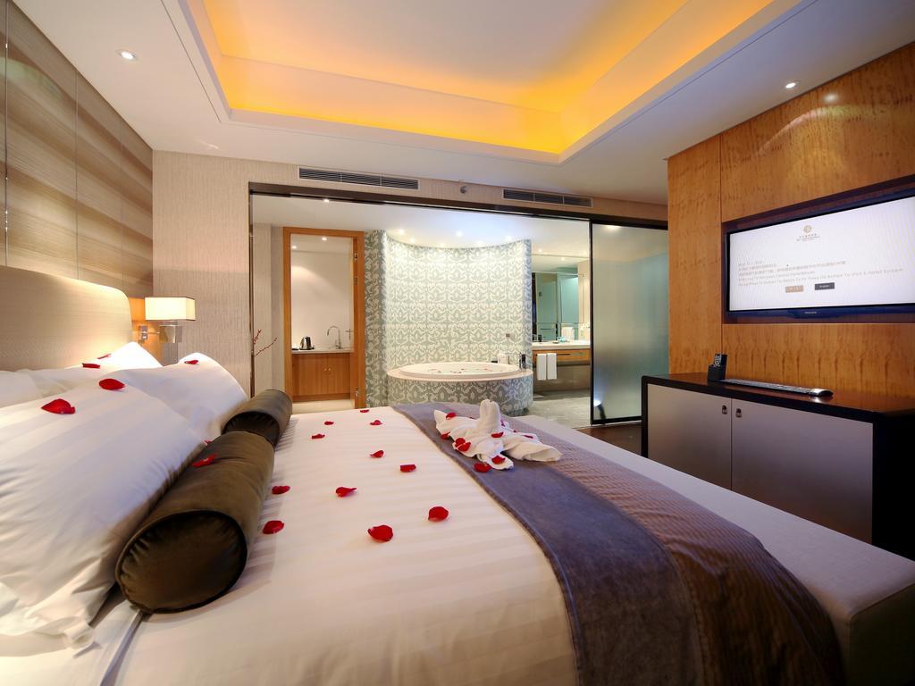 Lia! Chengdu Hotel Kültér fotó