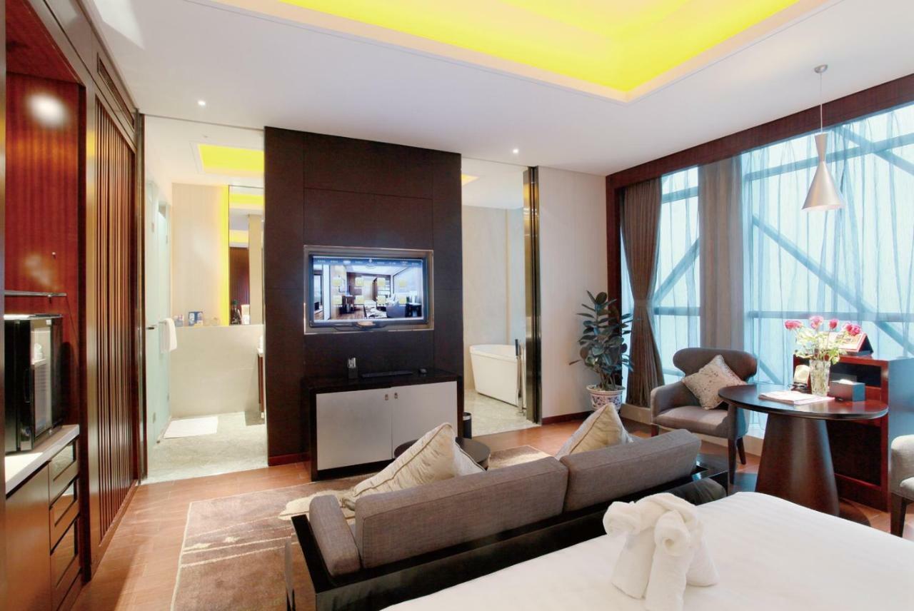Lia! Chengdu Hotel Kültér fotó