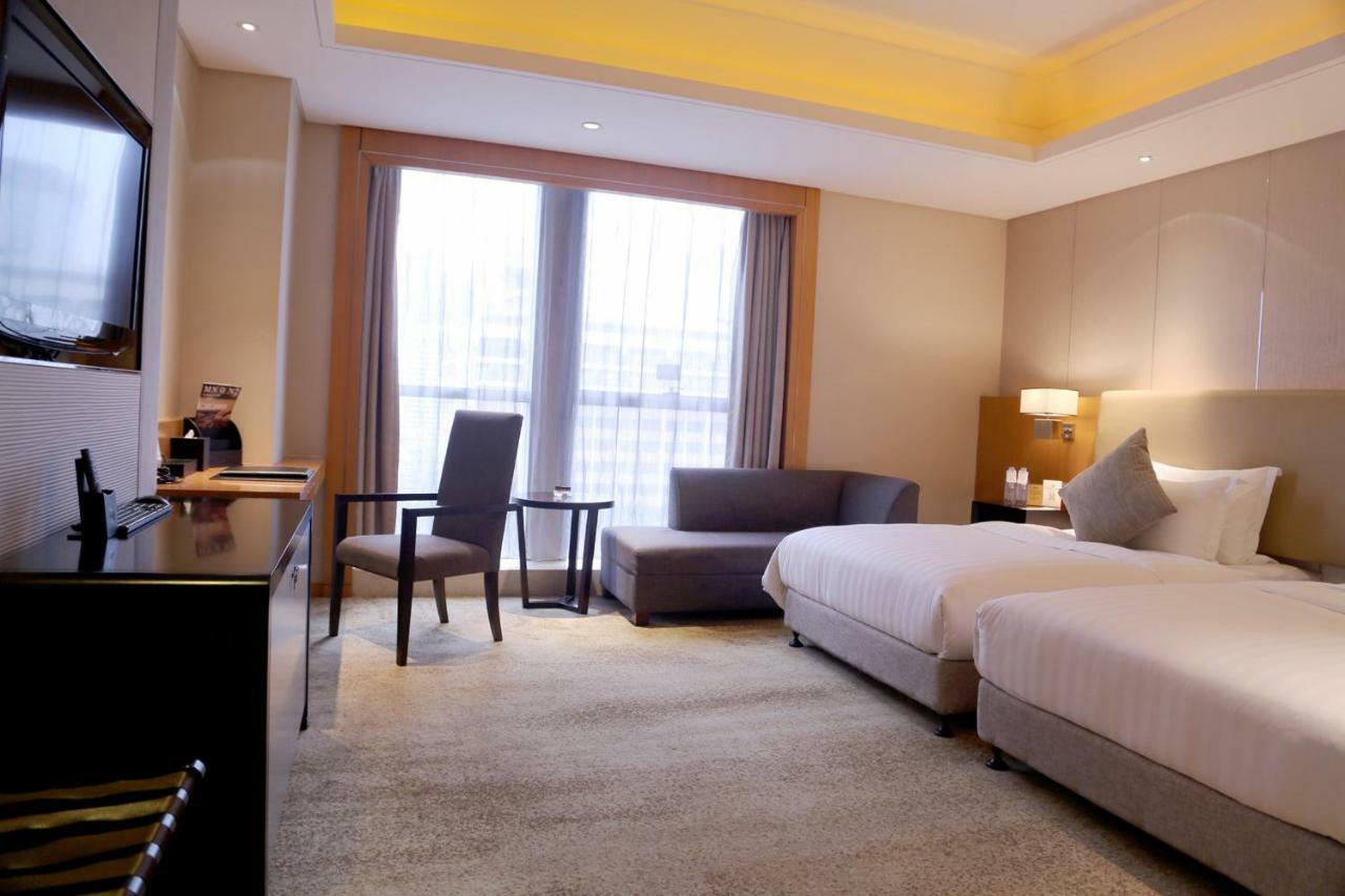 Lia! Chengdu Hotel Kültér fotó