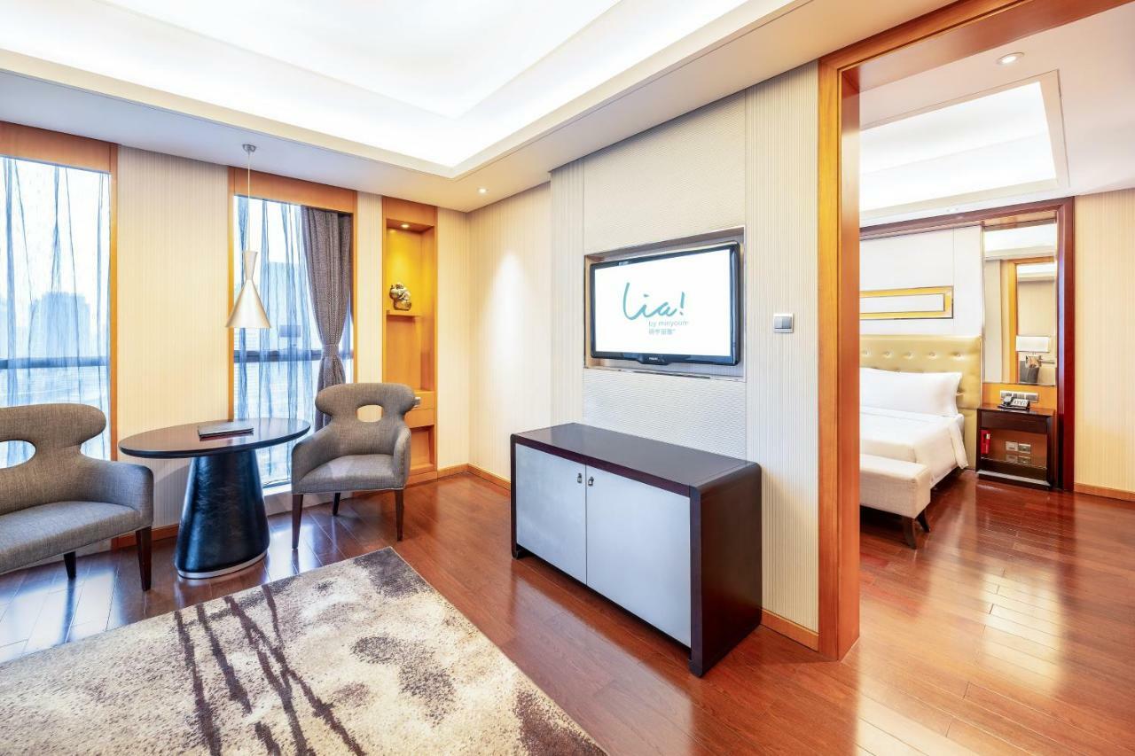 Lia! Chengdu Hotel Kültér fotó